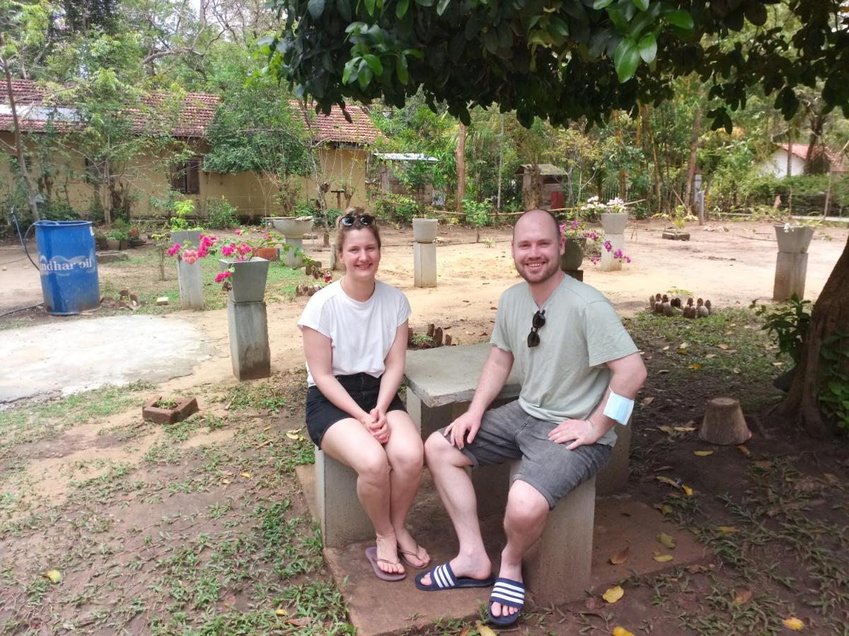 Silent Peacock Villa And Peacock Cafe Tangalle Eksteriør bilde